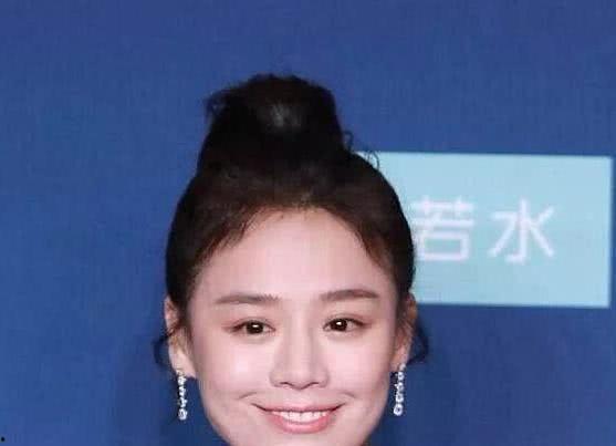 周冬雨暴走表情包,萌态可掬引网友热议